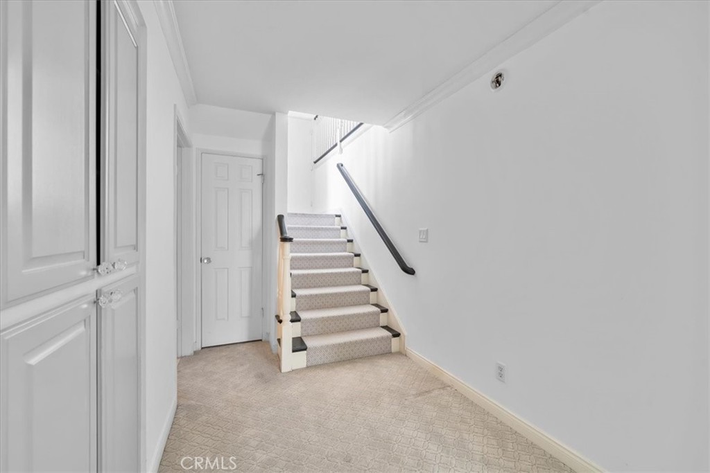 17 Ocean Crest Court