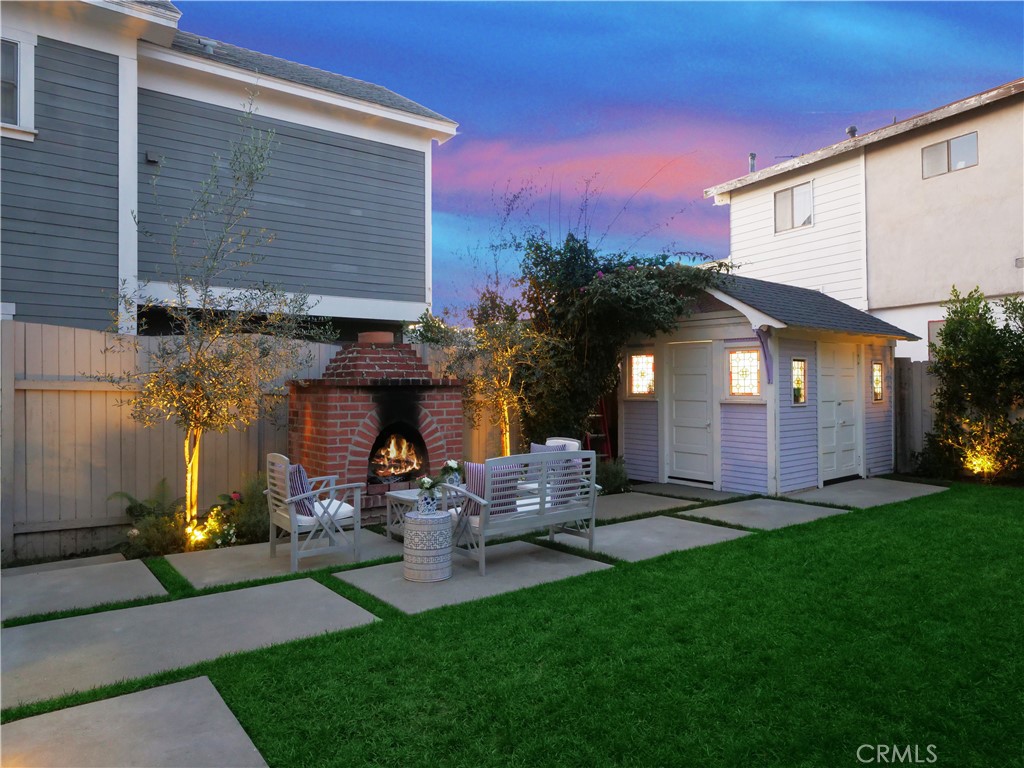 415 Emerald Street