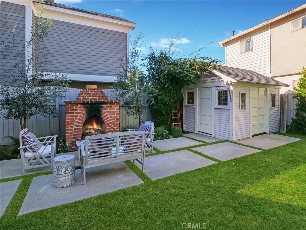 415 Emerald Street