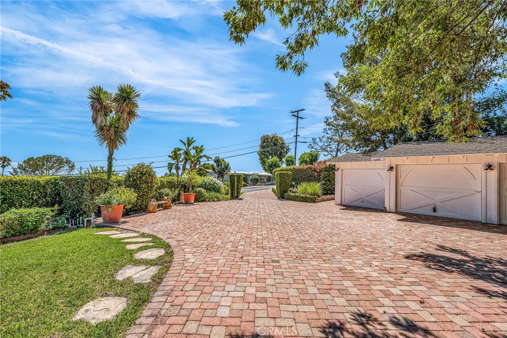 2417 Sunnyside Ridge Road