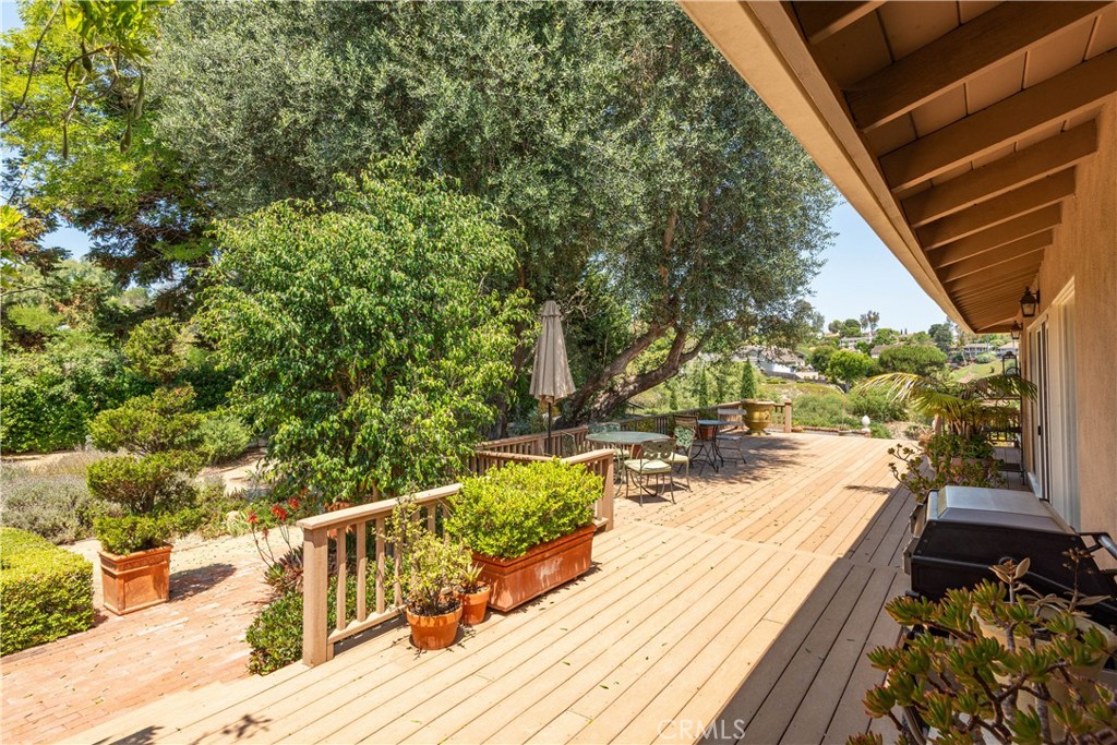 55 Hidden Valley Road