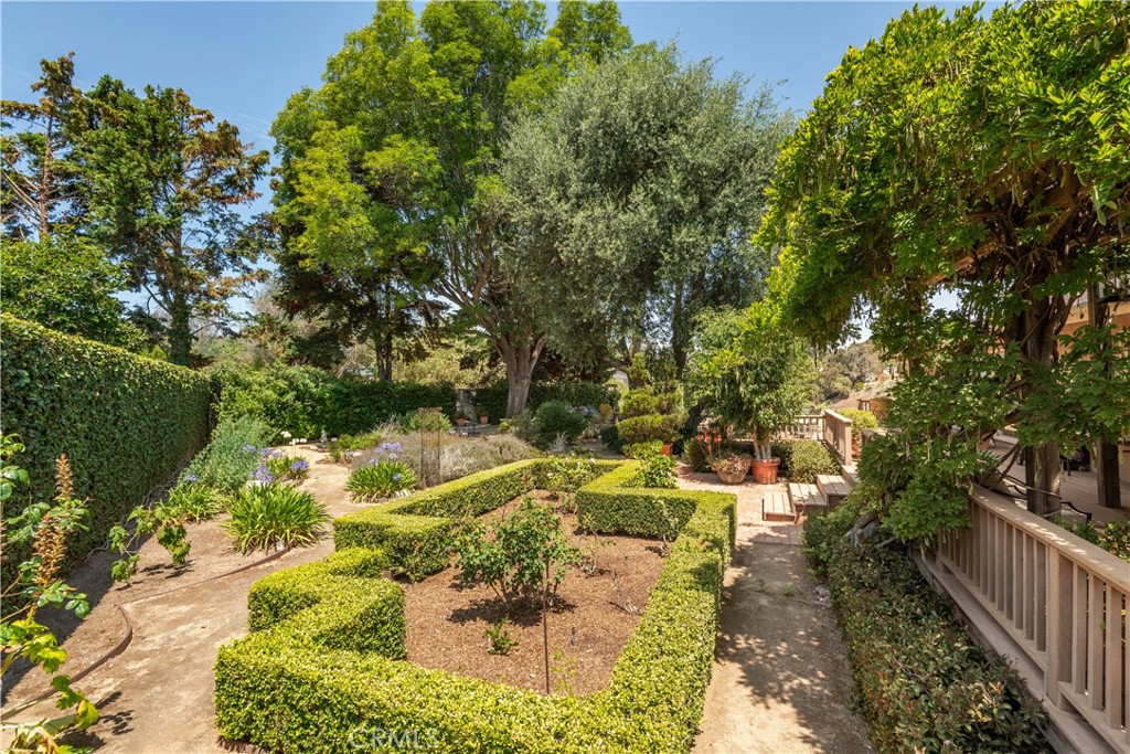 55 Hidden Valley Road