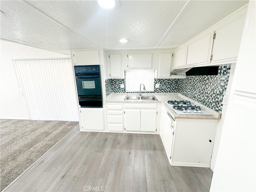 2451 Soledad Canyon Road 32