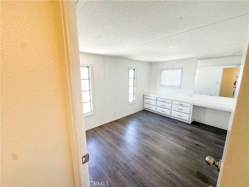 2451 Soledad Canyon Road 32