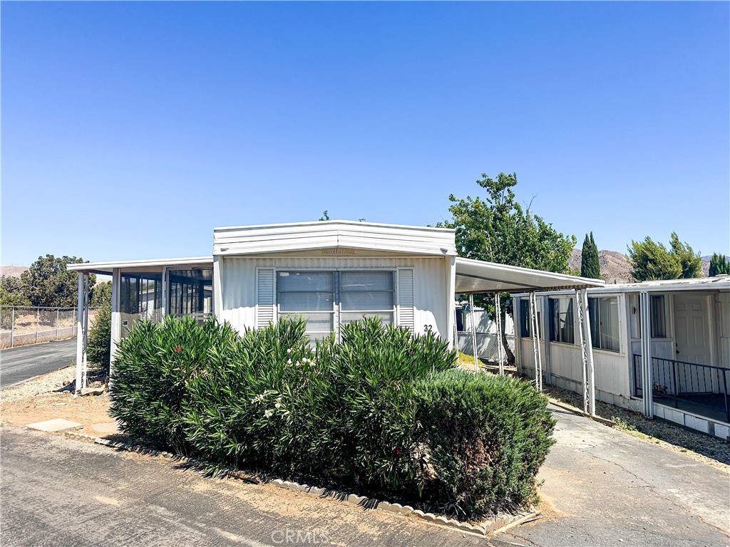 2451 Soledad Canyon Road 32