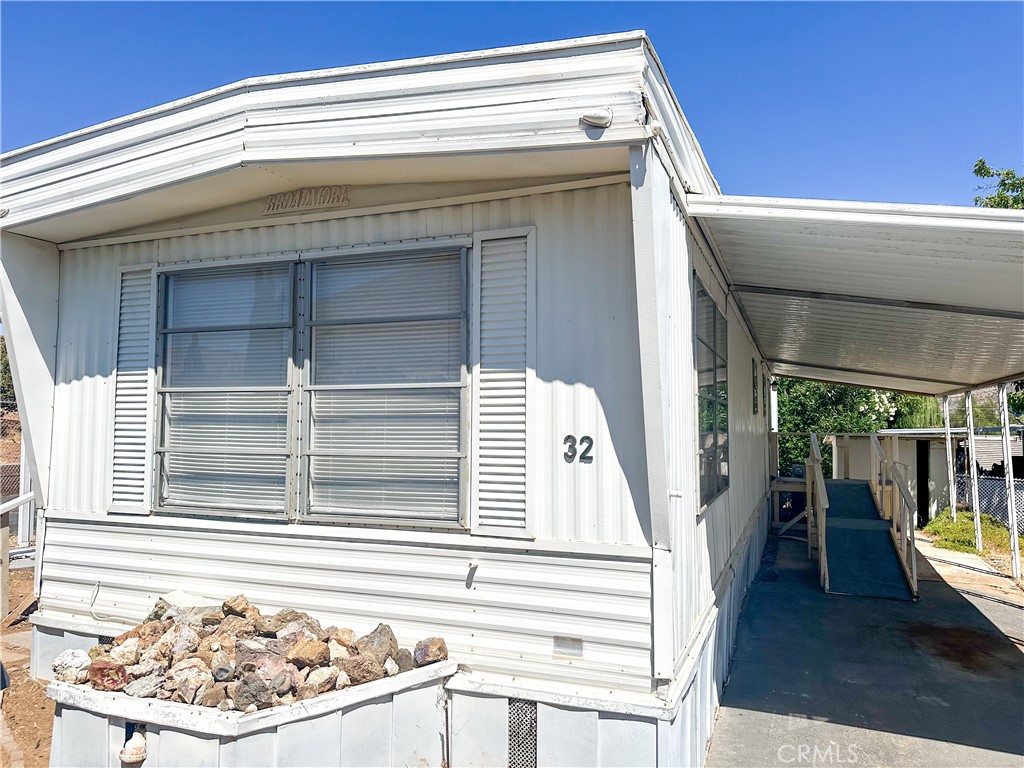 2451 Soledad Canyon Road 32