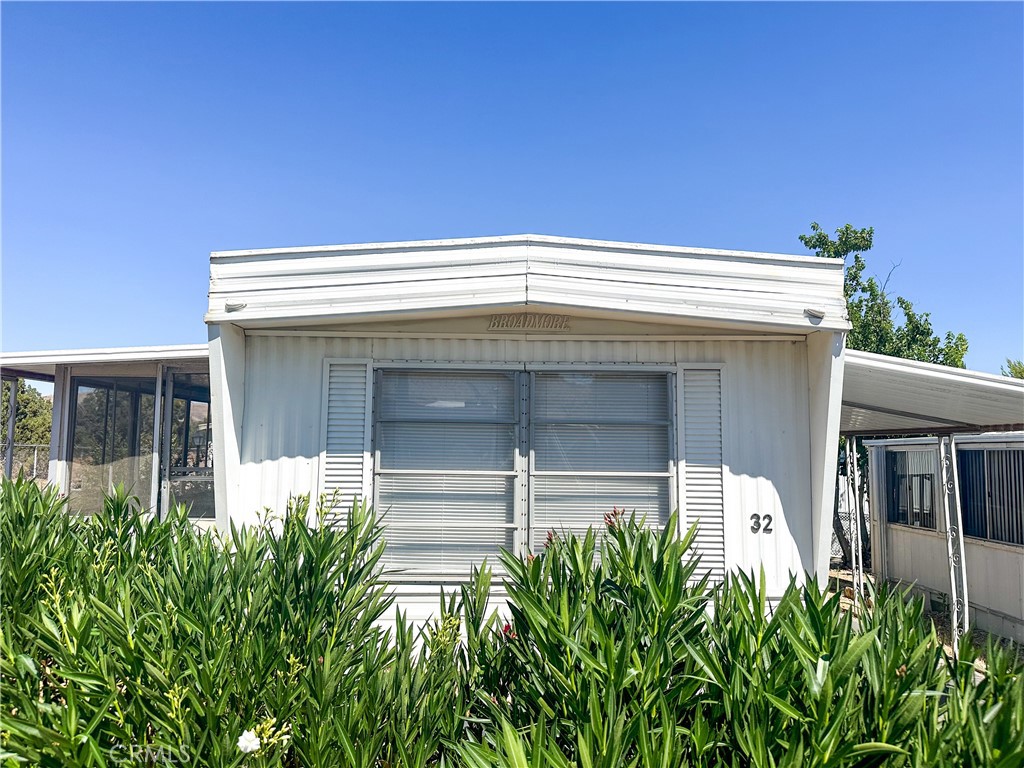 2451 Soledad Canyon Road 32