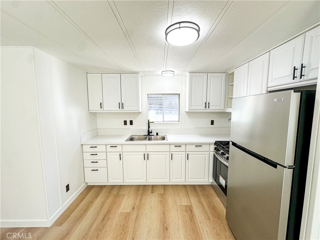 2436 Lomita Boulevard 11