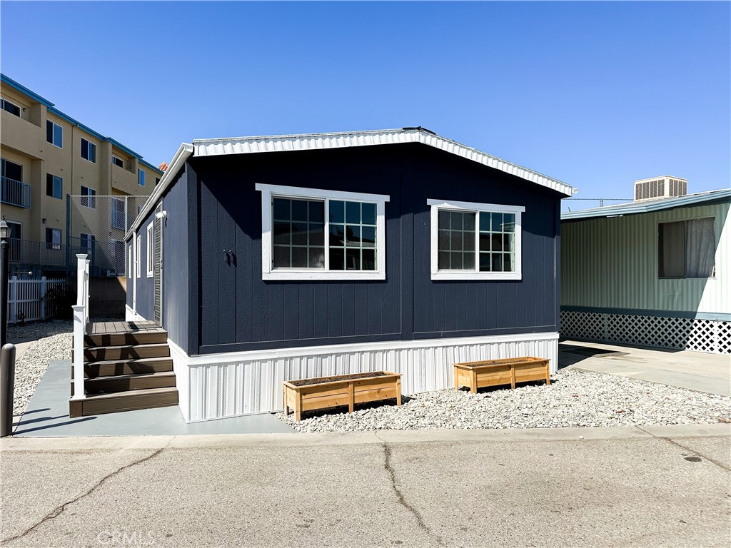 2436 Lomita Boulevard 11