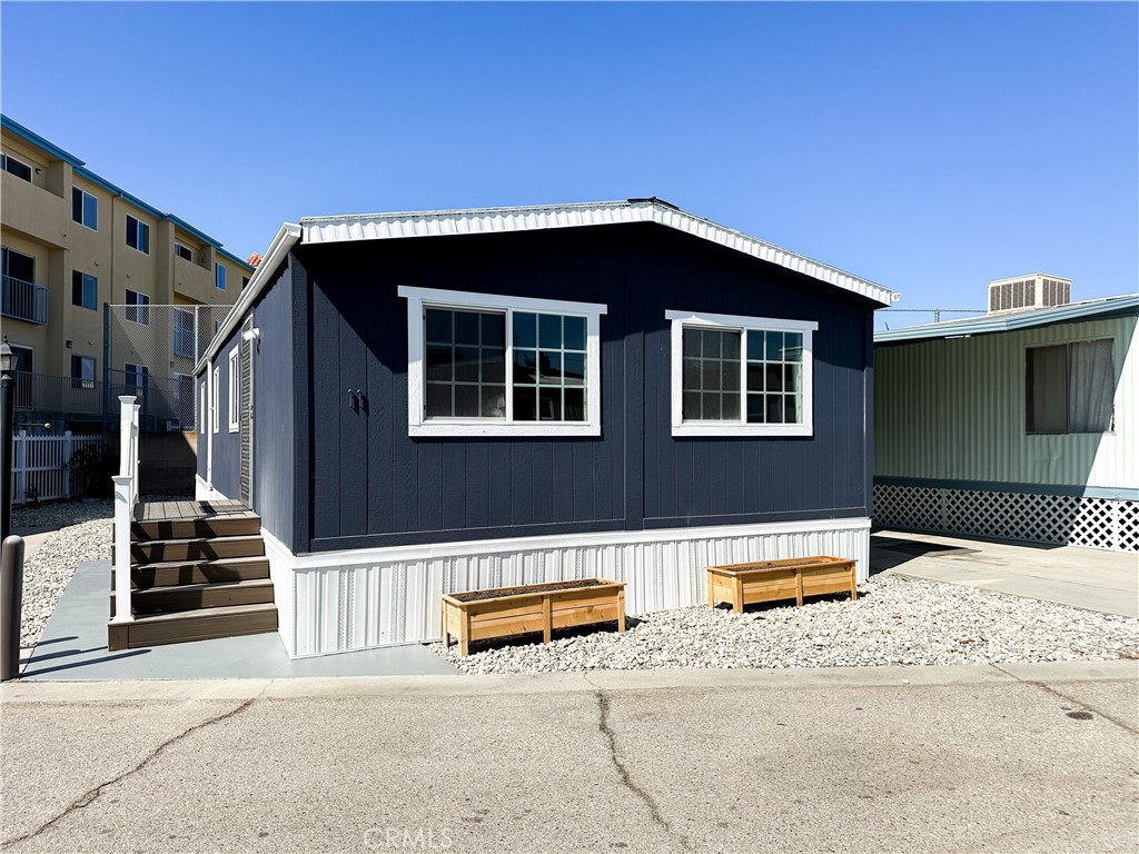 2436 Lomita Boulevard 11