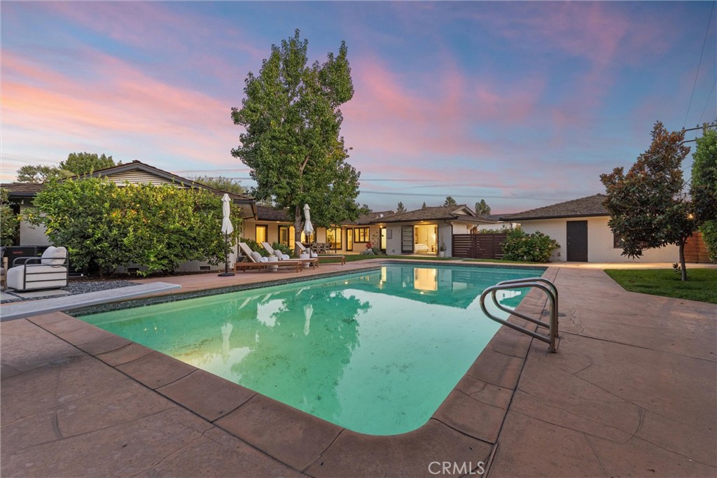 733 Hunter Drive