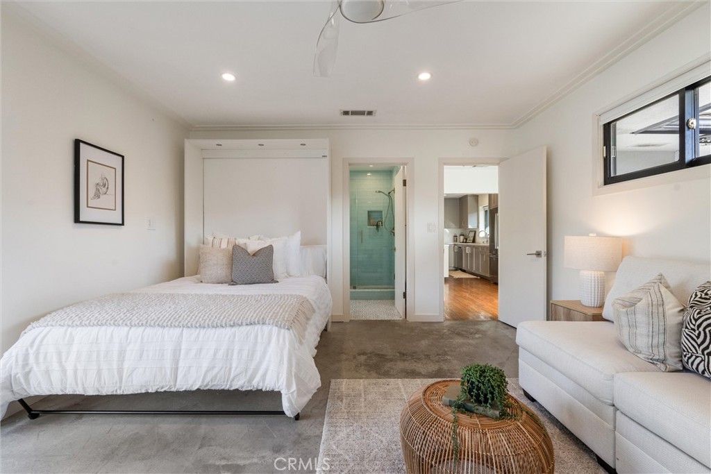 733 Hunter Drive
