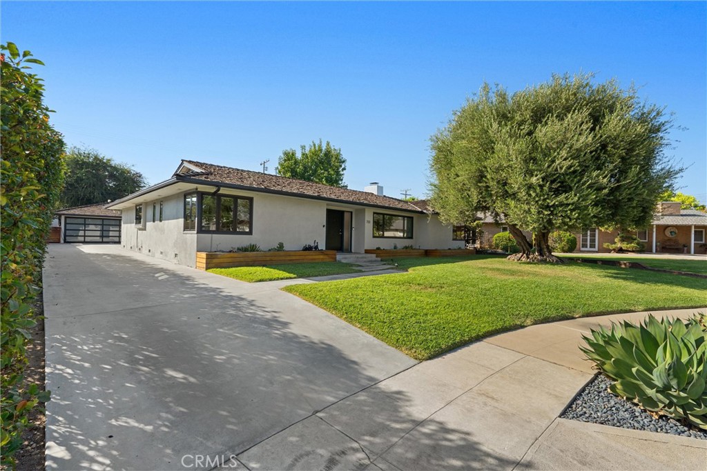 733 Hunter Drive