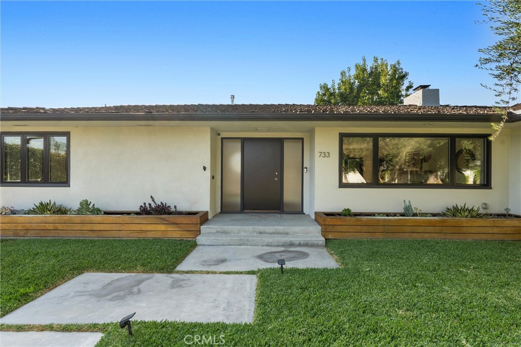 733 Hunter Drive