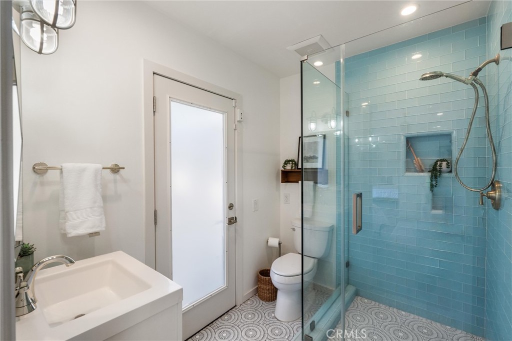 733 Hunter Drive