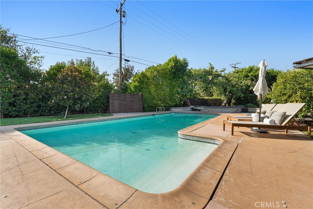 733 Hunter Drive