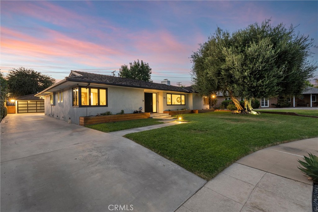 733 Hunter Drive
