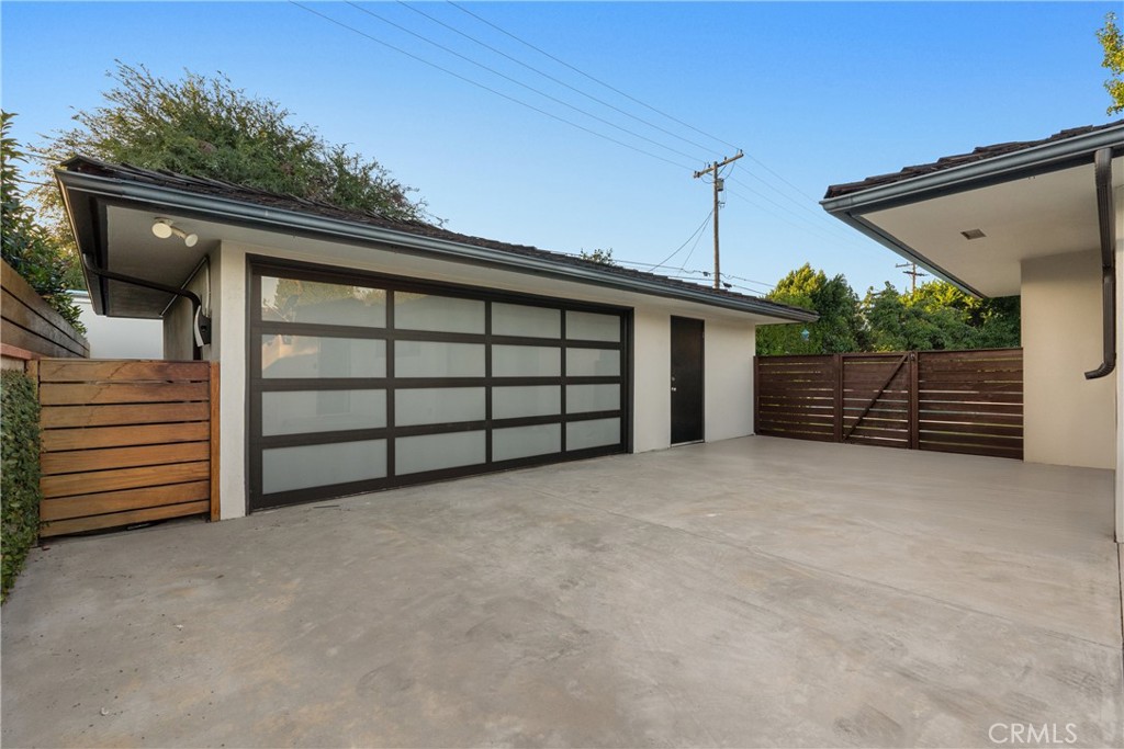 733 Hunter Drive
