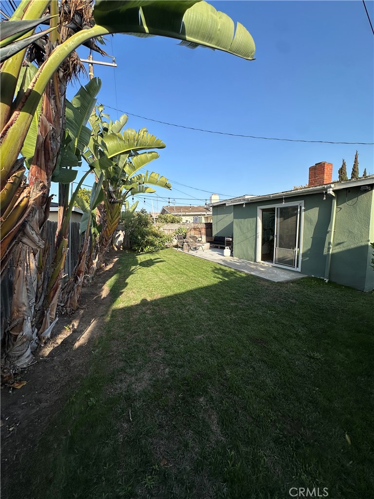 3703 W 225th