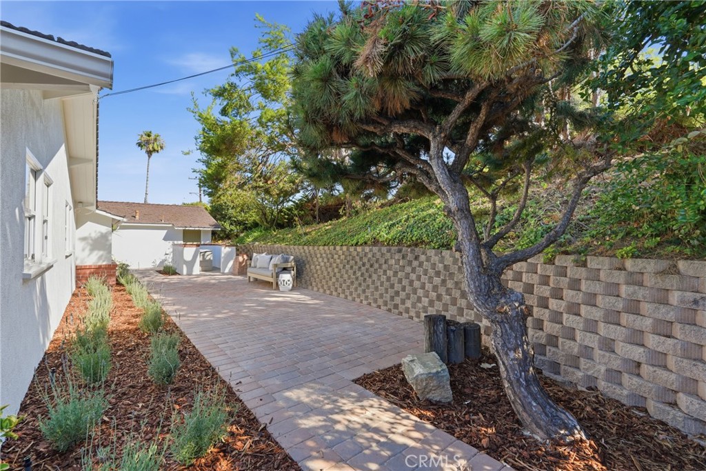 1 Stirrup Road
