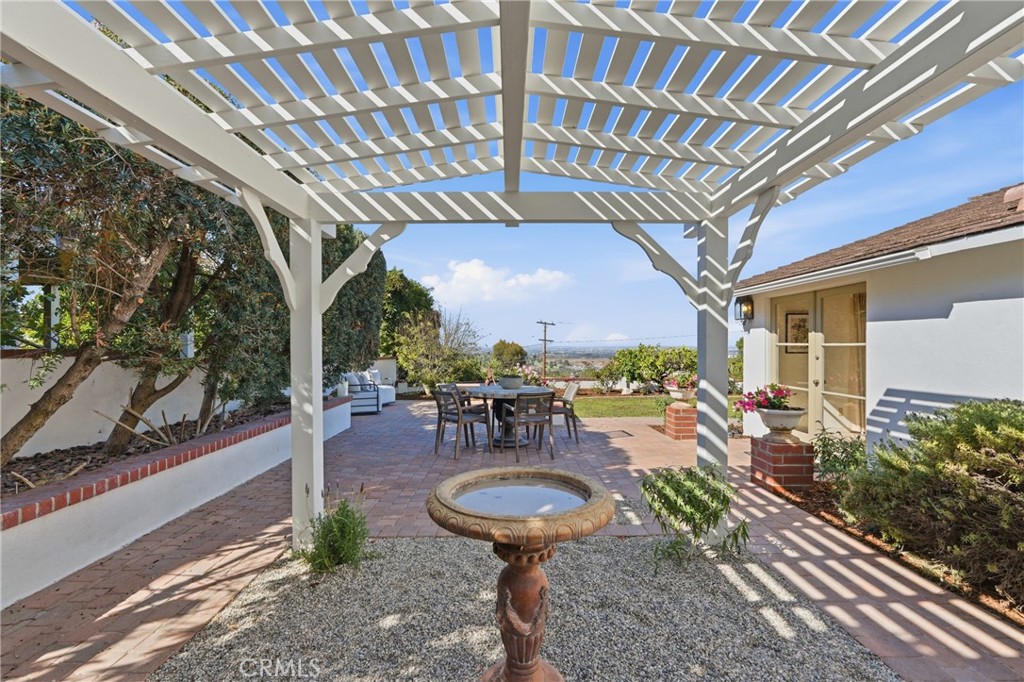1 Stirrup Road