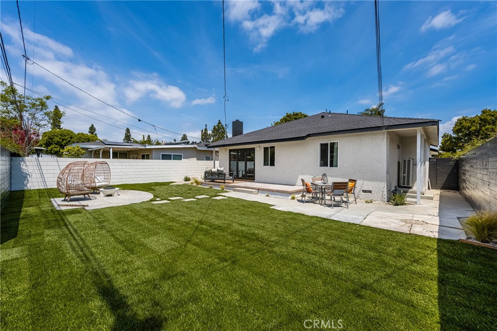 3323 Fanwood Avenue