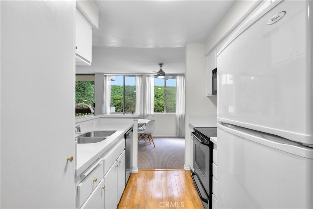28121 Highridge Road 311