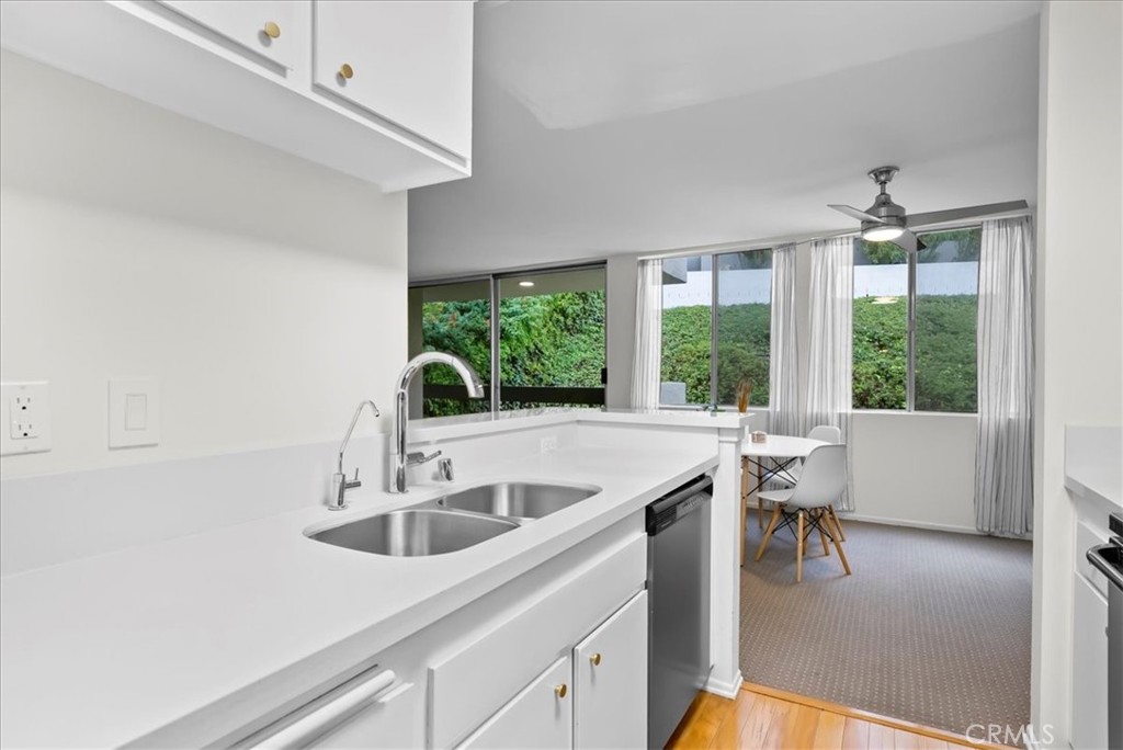 28121 Highridge Road 311