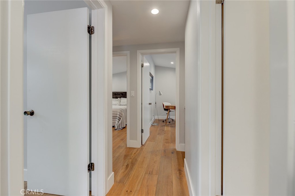 5527 Shoreview Drive