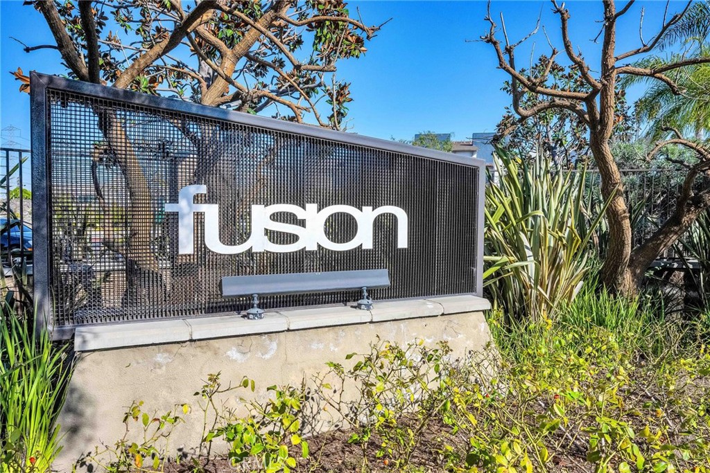 5507 W 149th Place 11