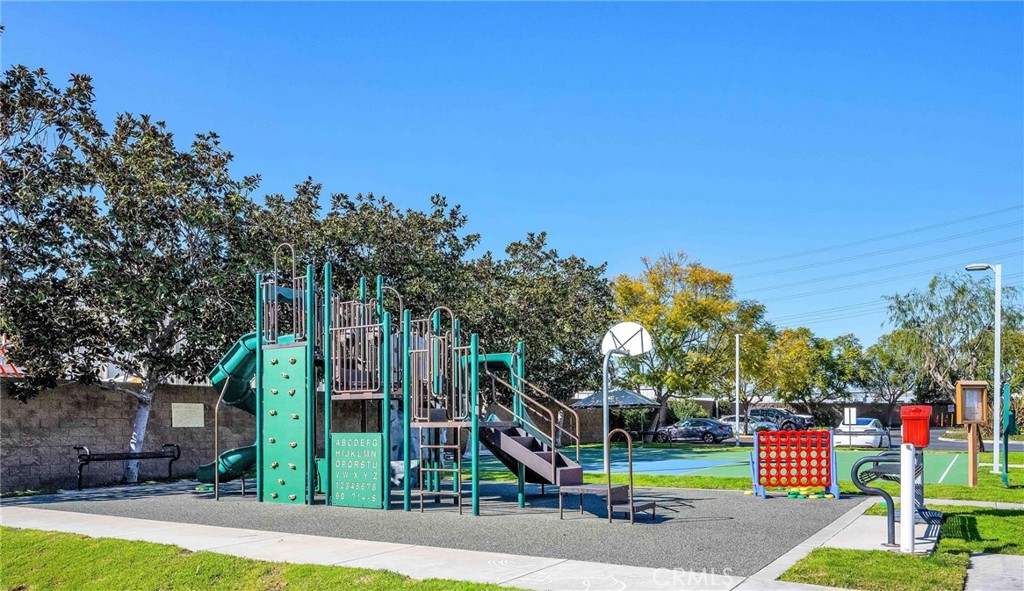 5507 W 149th Place 11