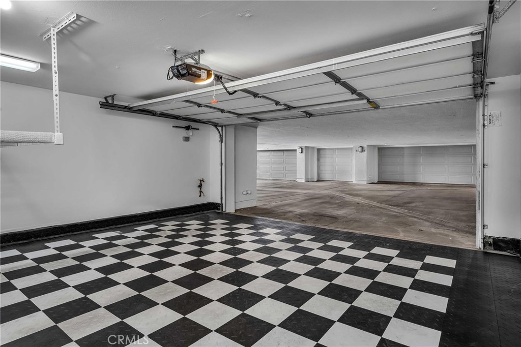 5507 W 149th Place 11