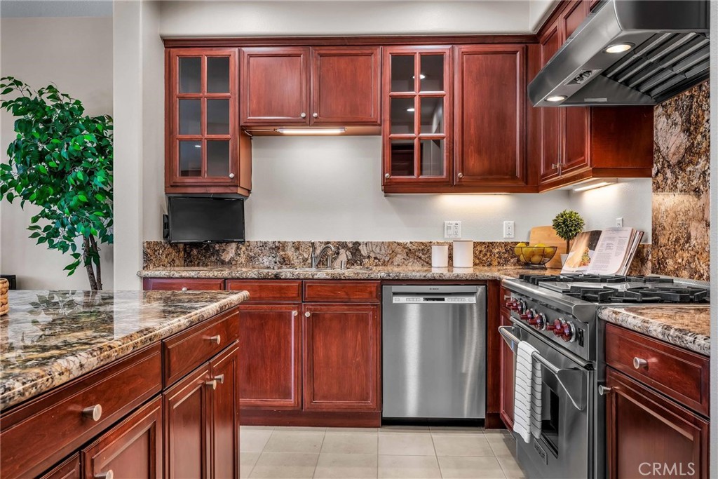 5507 W 149th Place 11