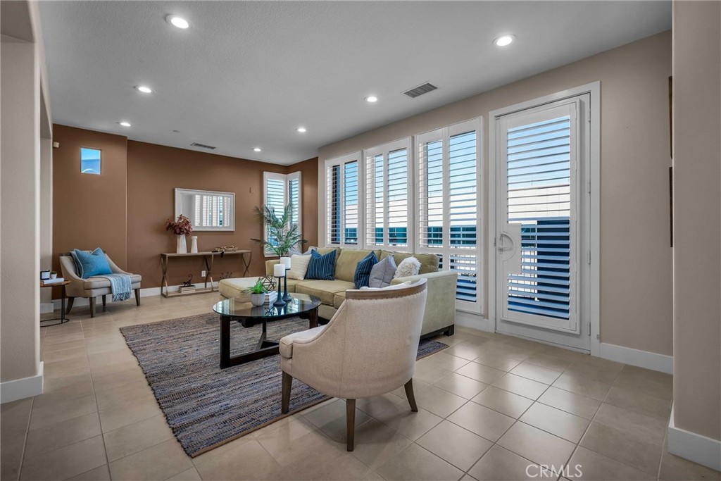 5507 W 149th Place 11