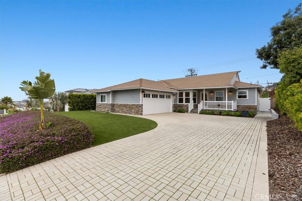 634 Camino De Encanto