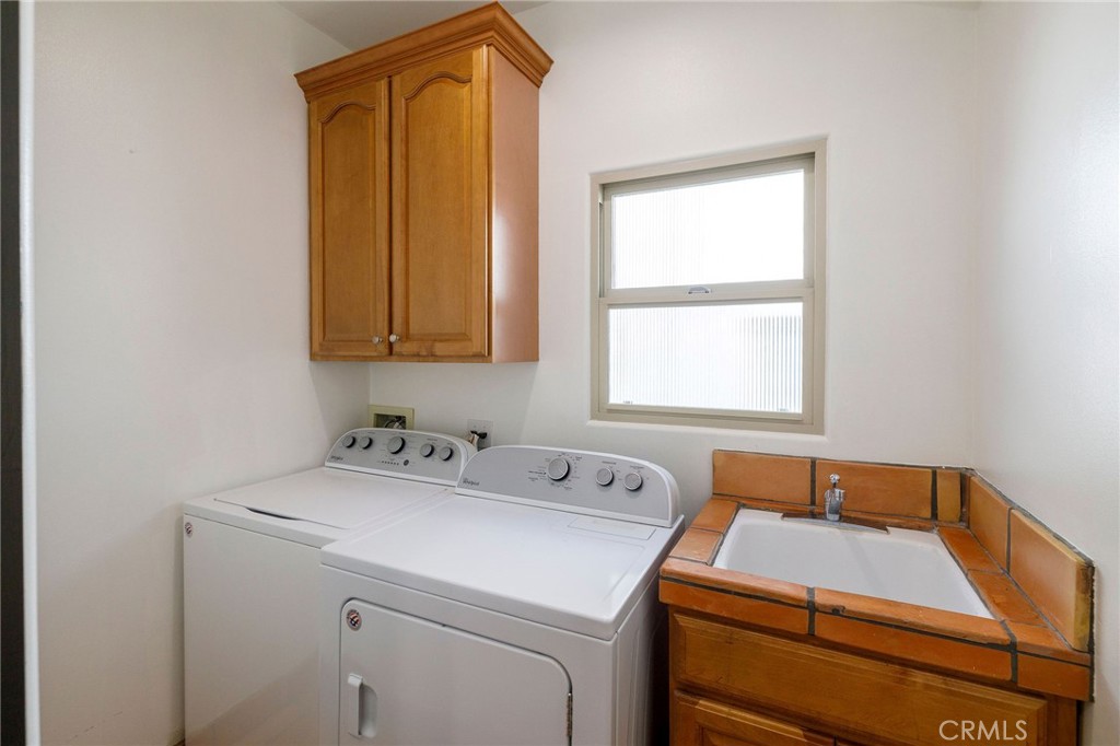 202 N Irena Avenue B