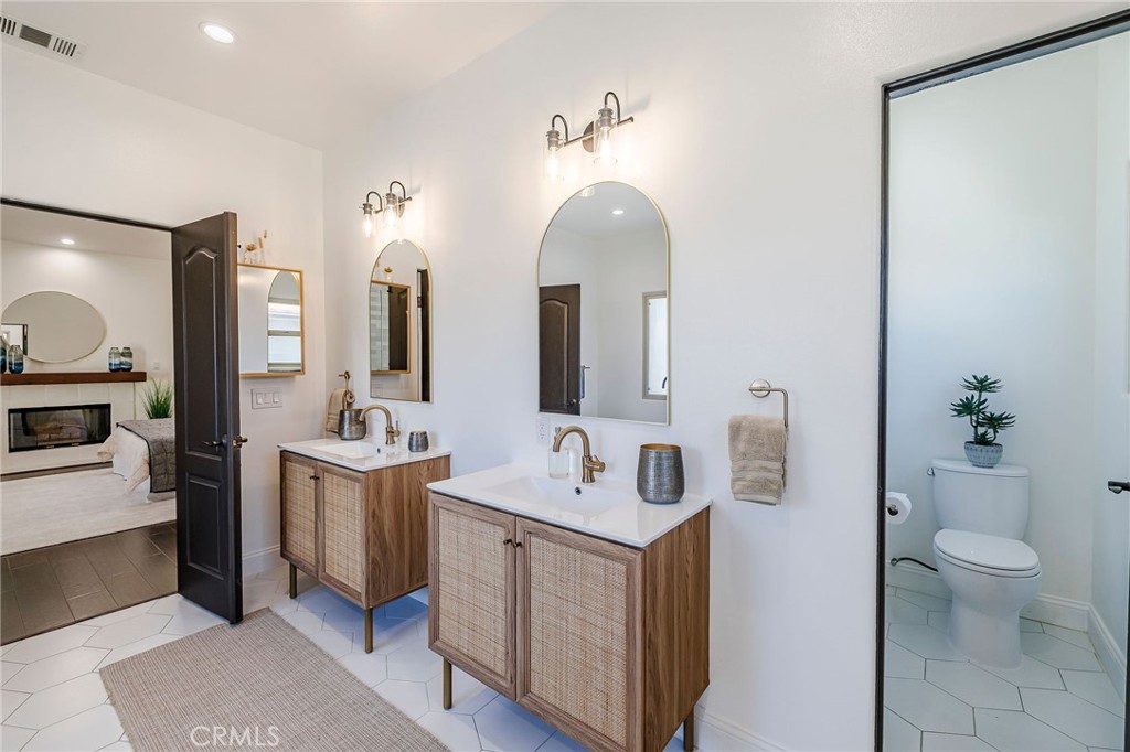 202 N Irena Avenue B