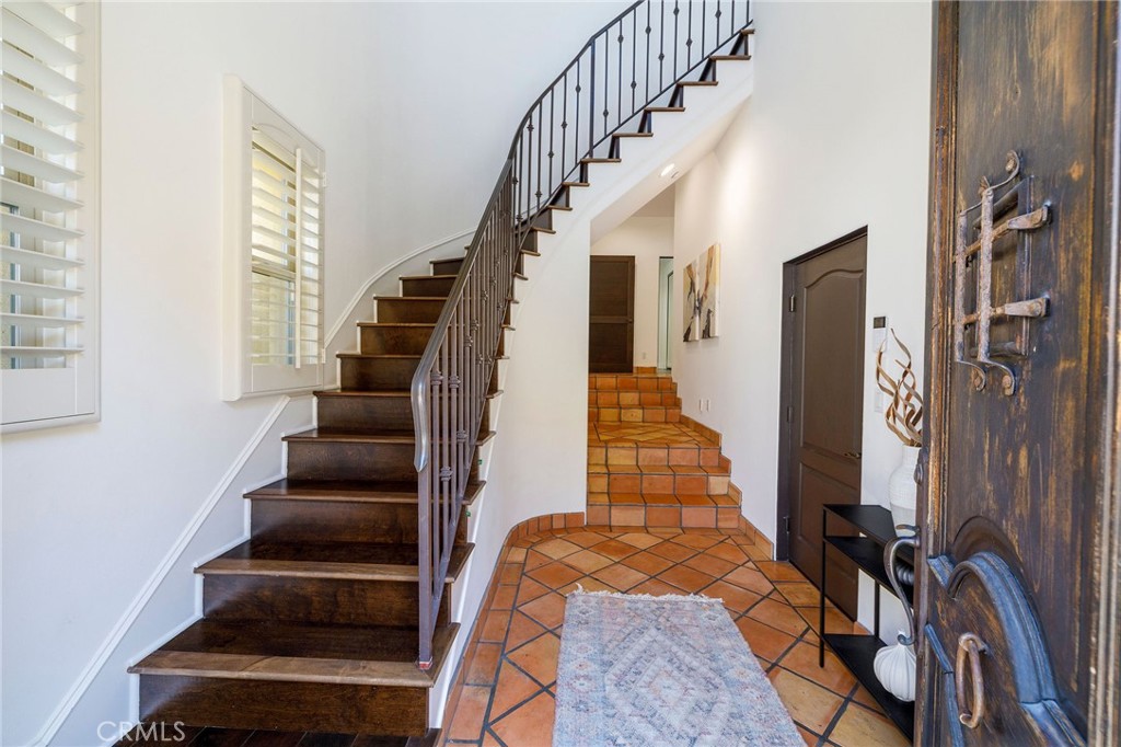 202 N Irena Avenue B