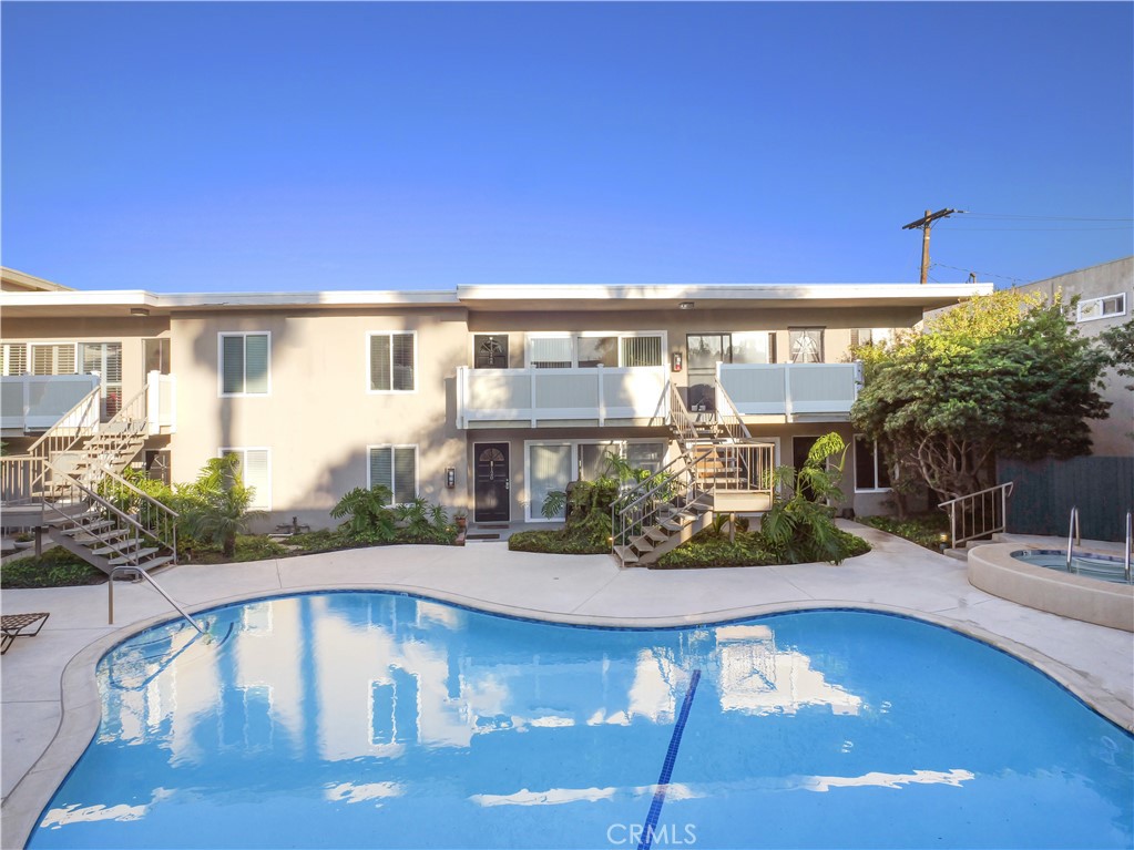 23930 Los Codona 220