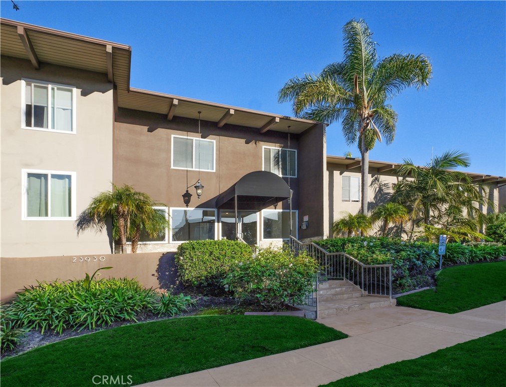 23930 Los Codona 220