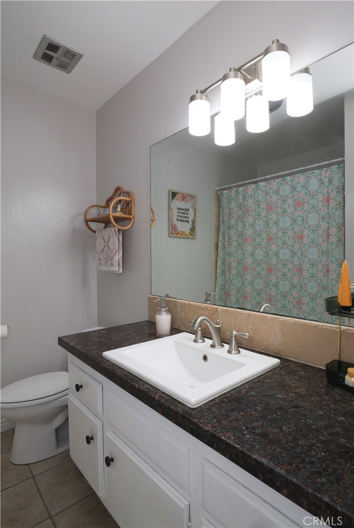 23930 Los Codona 220