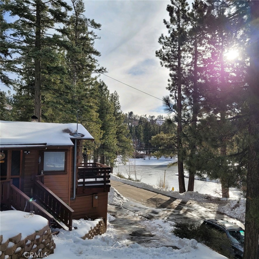33201 Lakeside Drive