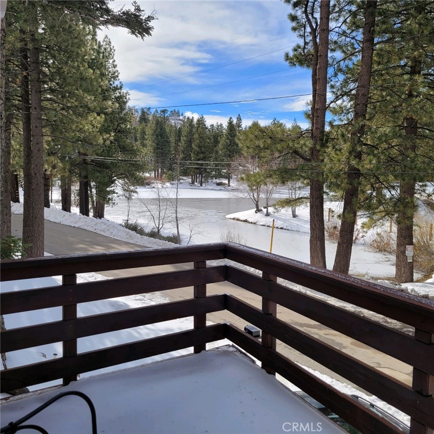33201 Lakeside Drive