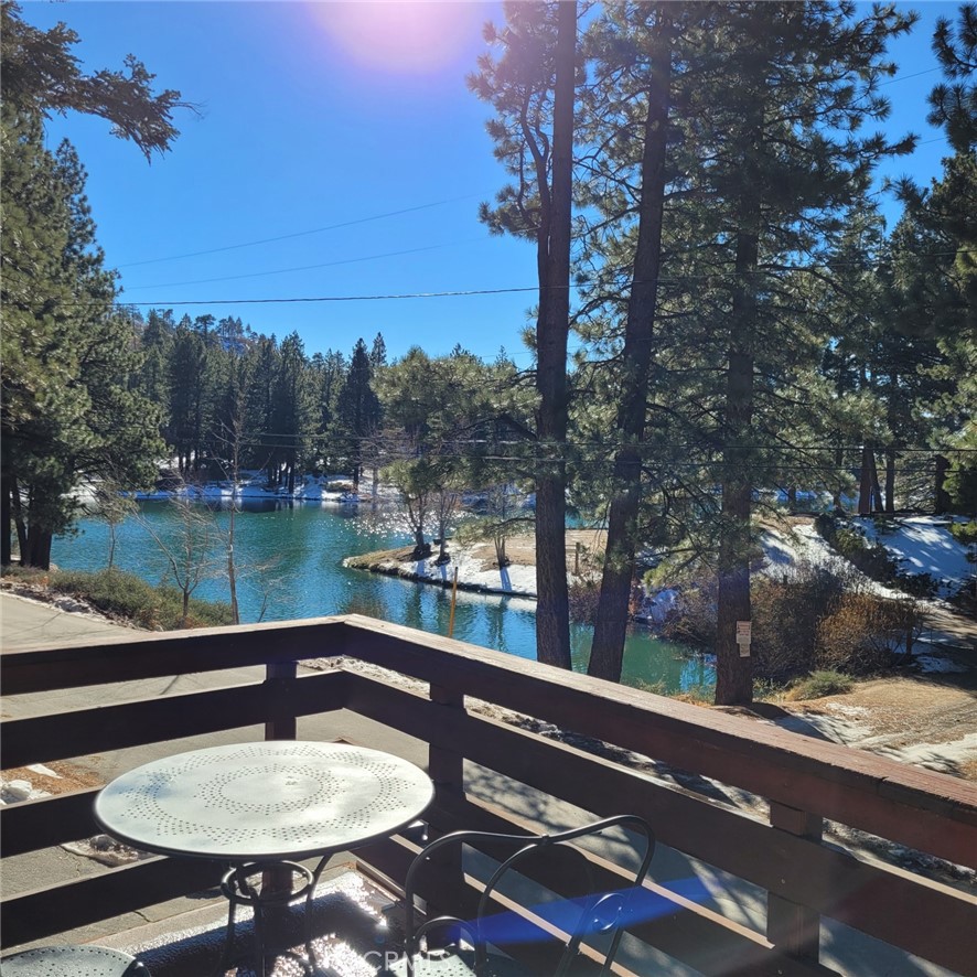 33201 Lakeside Drive