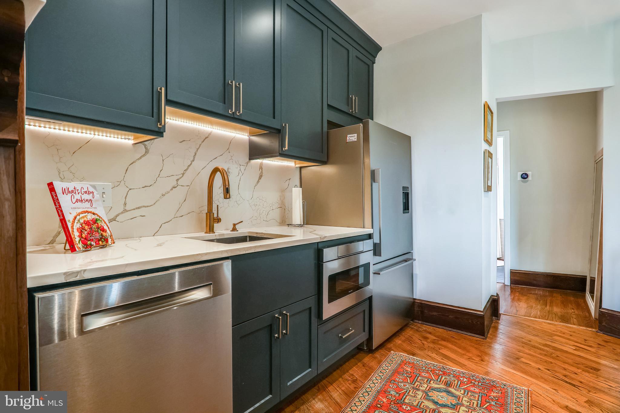 1301 NW Rhode Island AVENUE NW Unit: 4