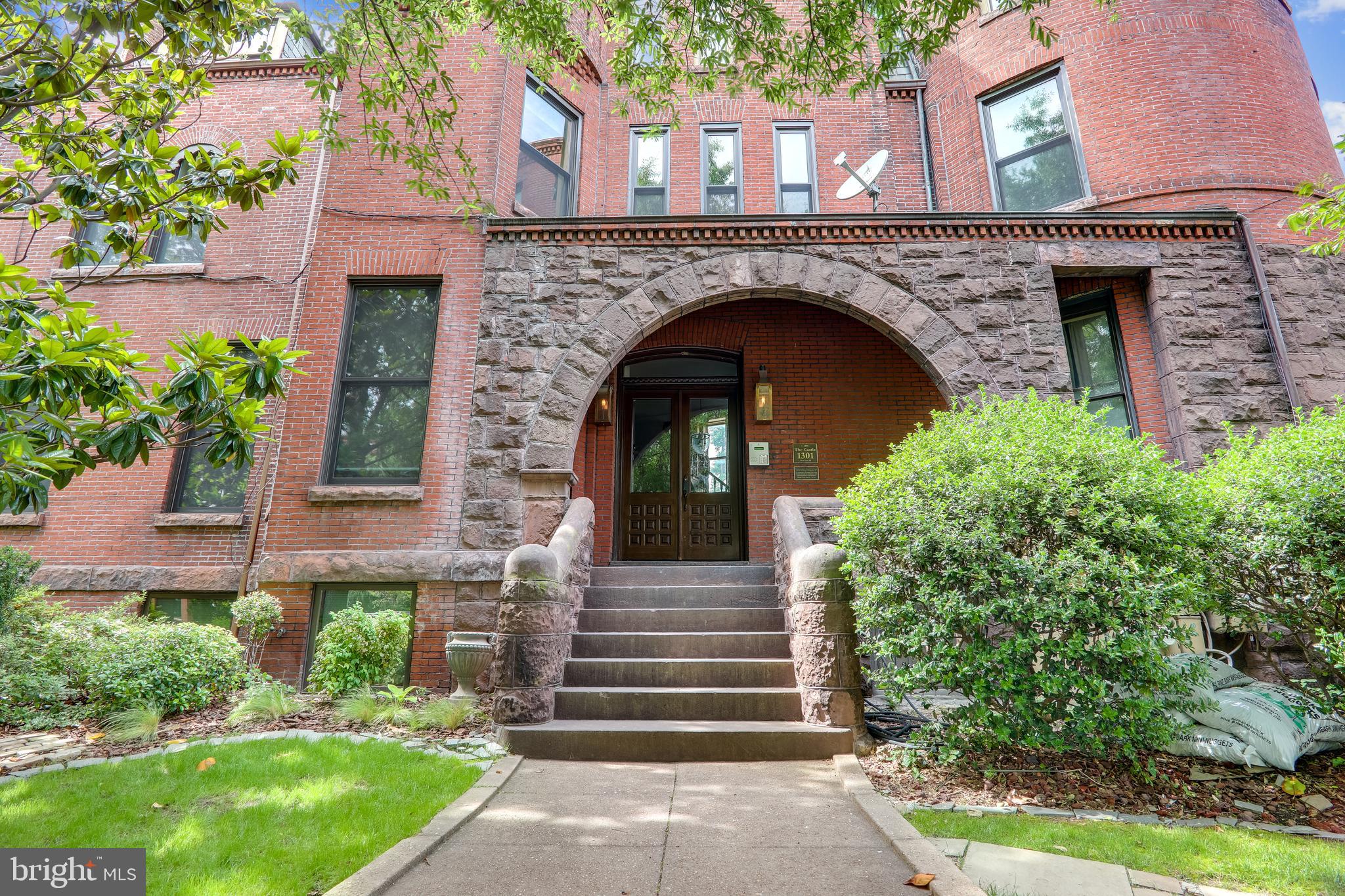 1301 NW Rhode Island AVENUE NW Unit: 4