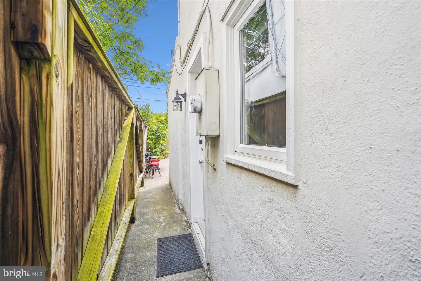 908 PENDLETON STREET