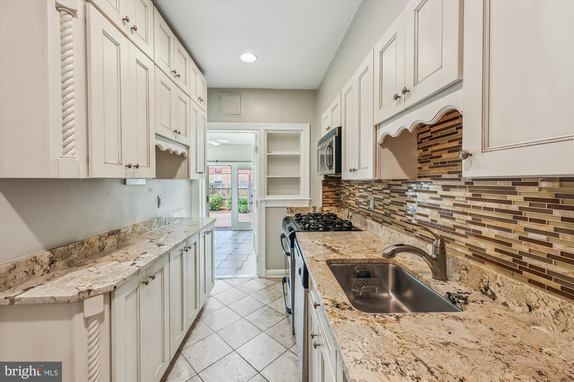 919 S SAINT ASAPH ST