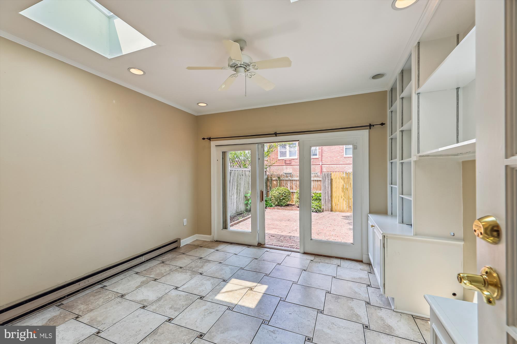 919 S SAINT ASAPH ST