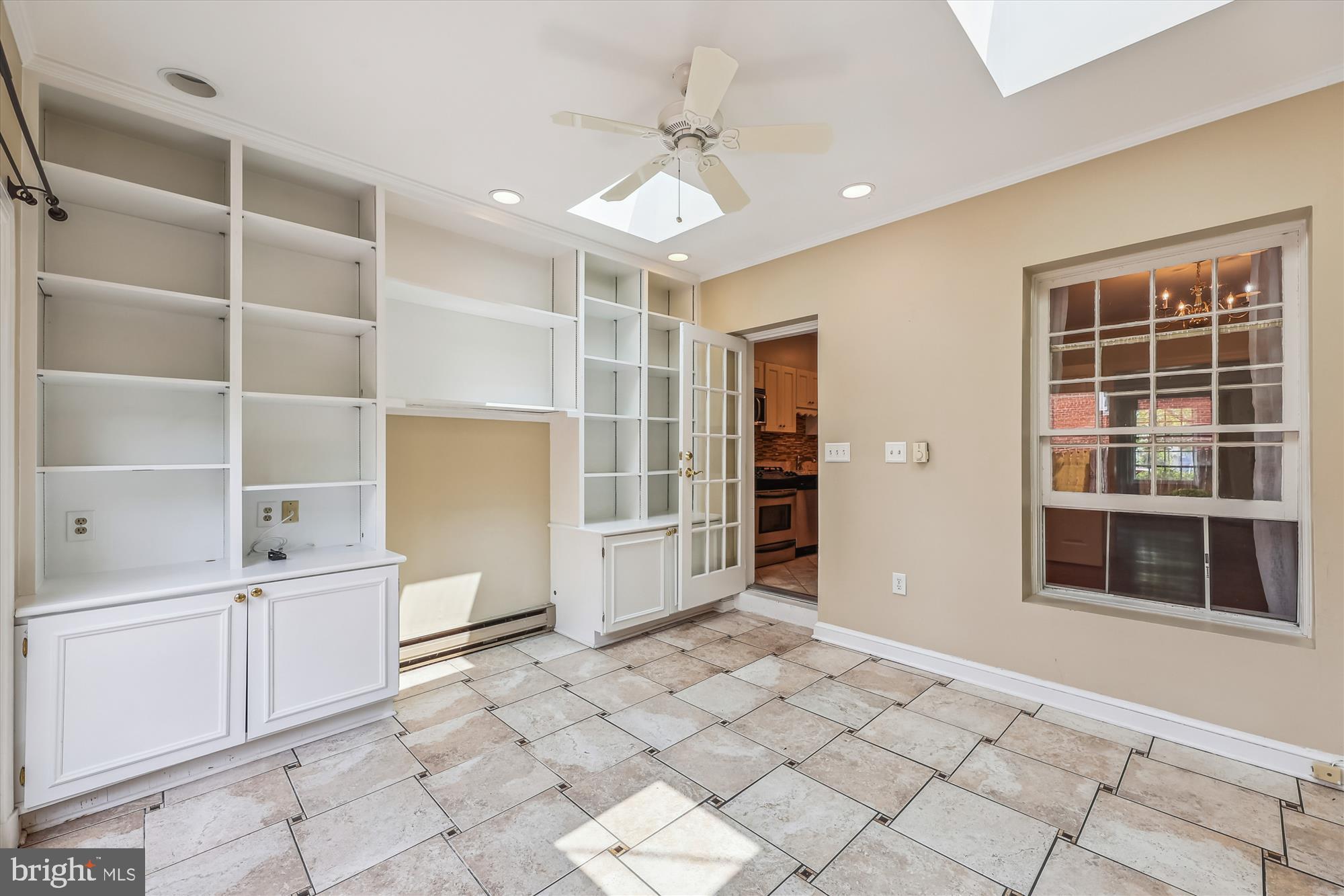 919 S SAINT ASAPH ST